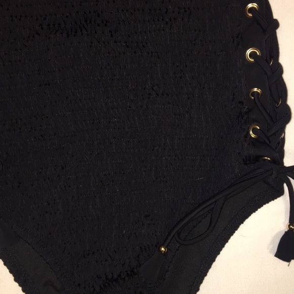 Victoria Secrets one piece monokini! - Picture 3 of 6